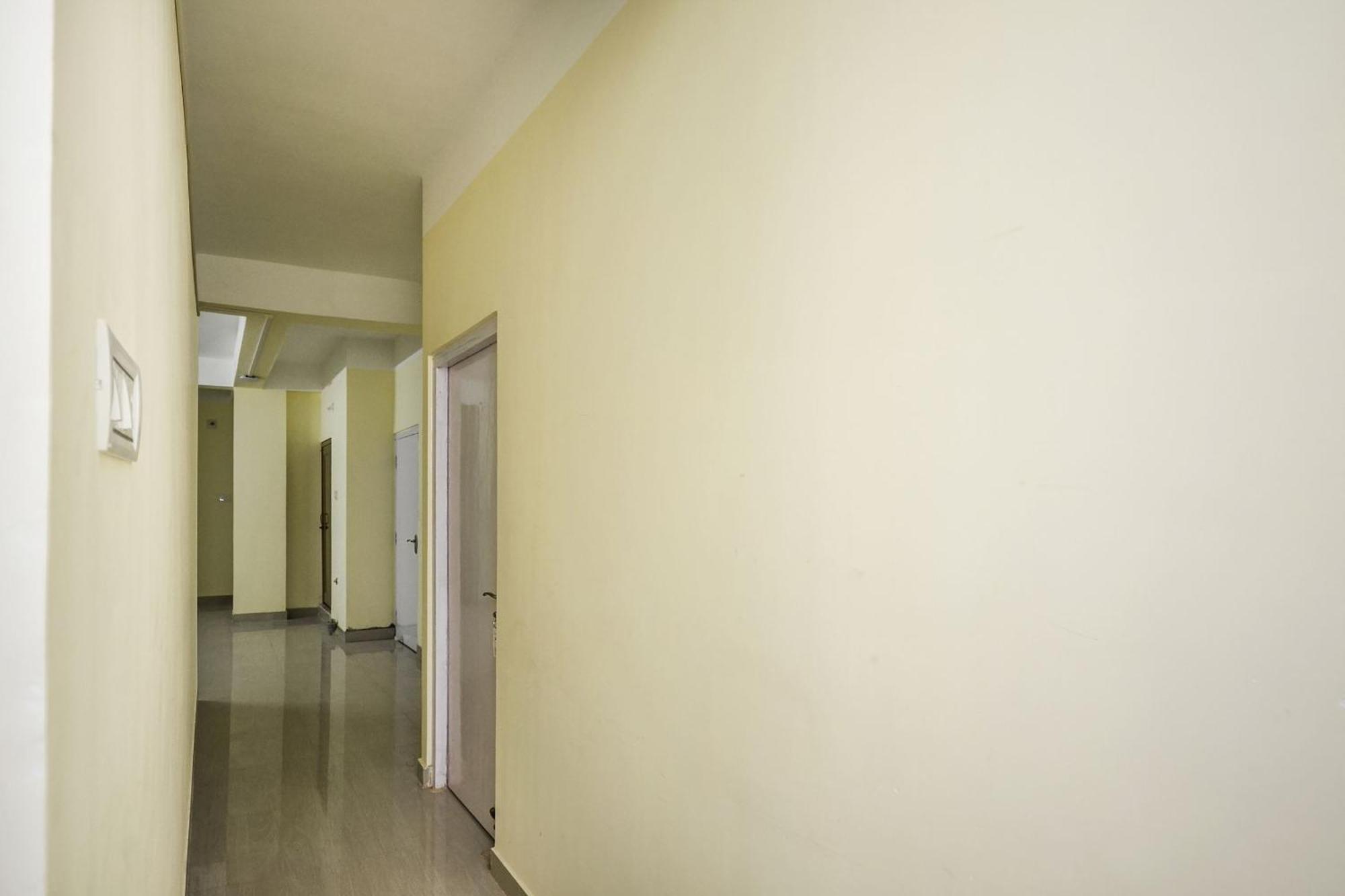 Hotel O Bimal Residency Dispur Bagian luar foto